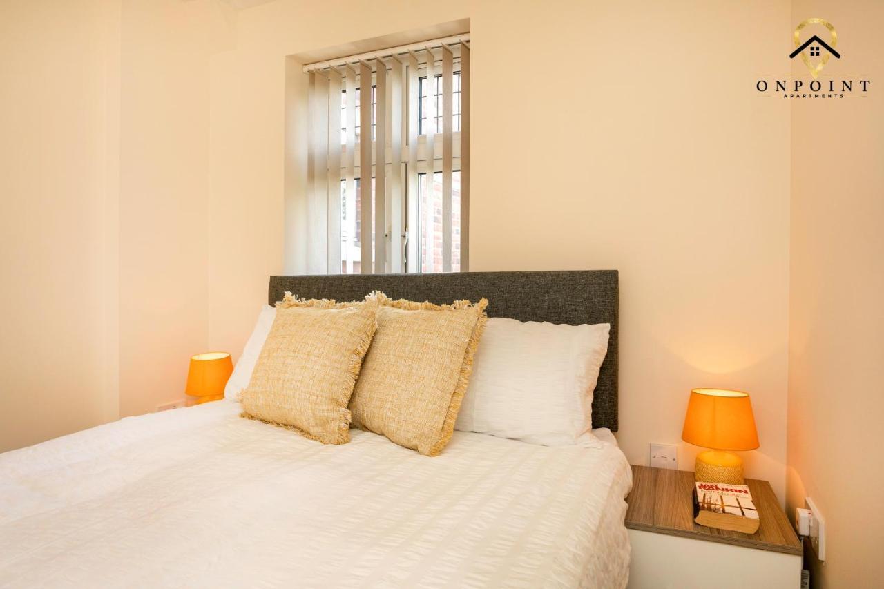 נוטינגהאם ✰Onpoint -Large 2 Bedroom Apt With Parking!✰ מראה חיצוני תמונה