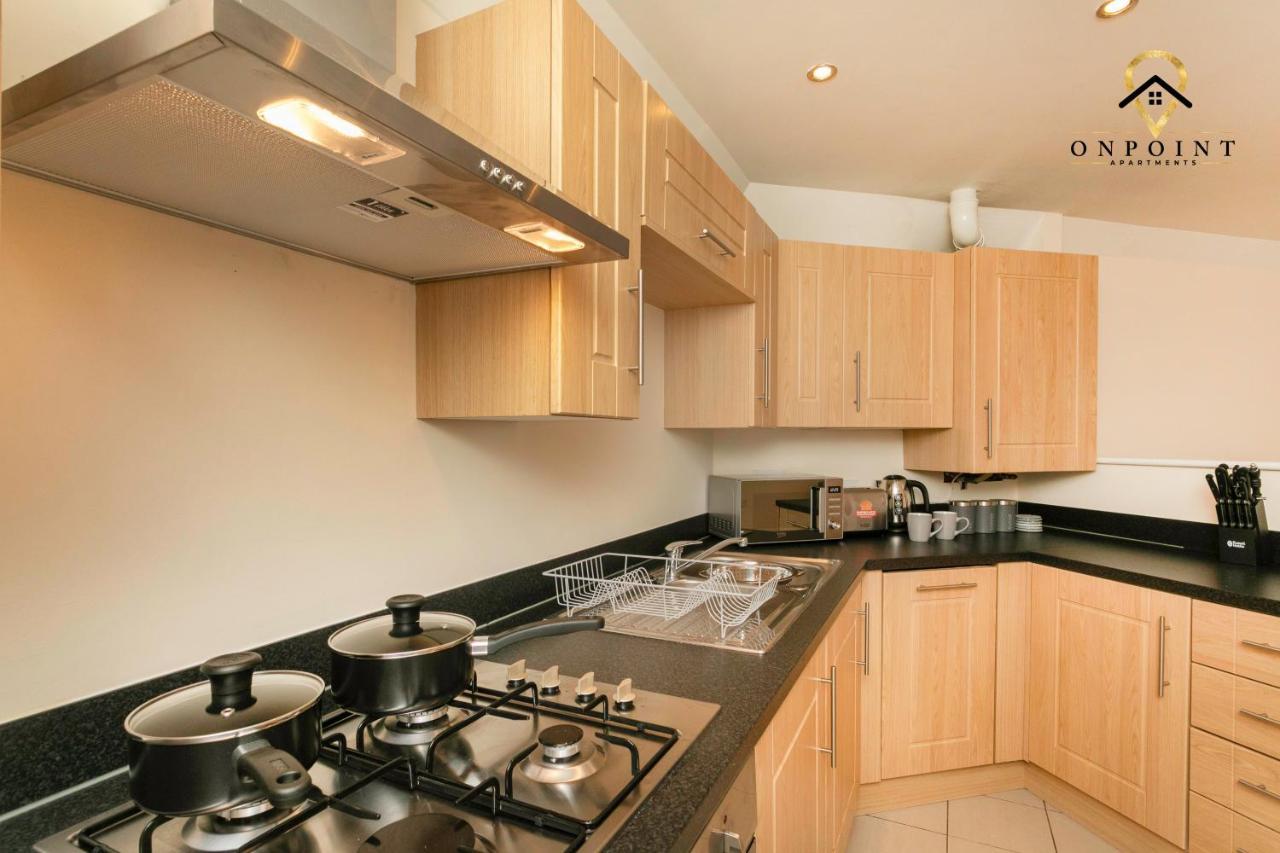 נוטינגהאם ✰Onpoint -Large 2 Bedroom Apt With Parking!✰ מראה חיצוני תמונה